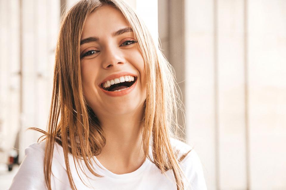 Recupera tu mejor sonrisa con Vitis Blanqueadora